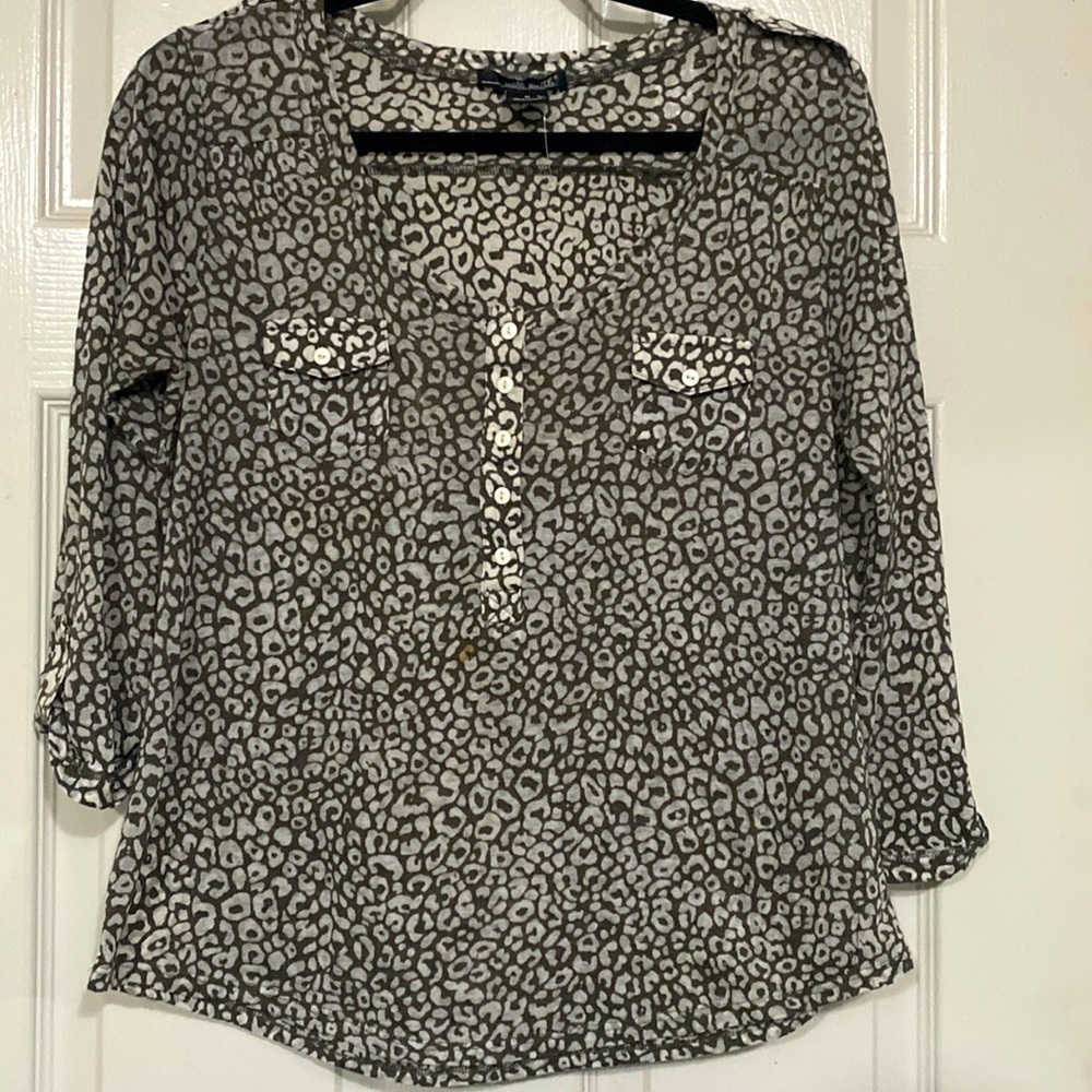Willi Smith Jersey Knit Top Buttoned Shoulder Size Medium